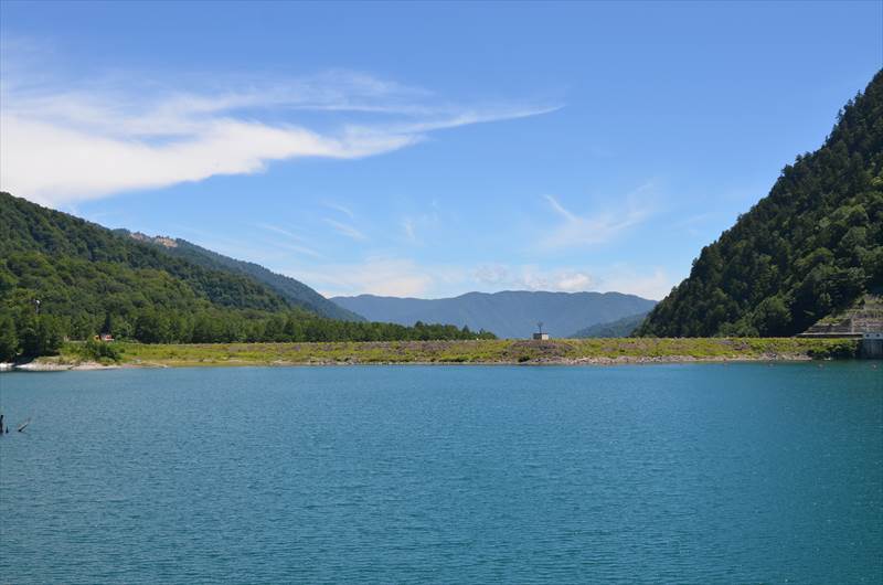 白水湖と大白川ダム