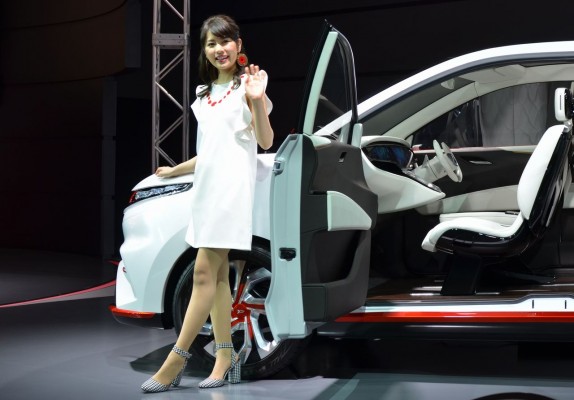 名古屋モーターショー2017 ダイハツコンパニオン
